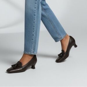 Stuart Weitzman Pewter Brown Leather Tassel Kitten Heel 9.5 Founding Father Shoe